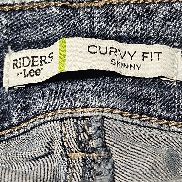 Lee Riders Curvy Fit Skinny Cut Off Jean Shorts Womens Size 29 Waist Denim - Picture 3 of 4